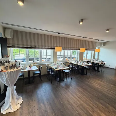 Hotel Randazzo Burgcafe' Windeck